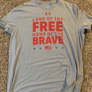 Like new Under Armour T shirt
